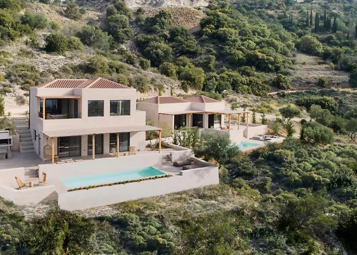 Gaia - Secret Roc Villa *